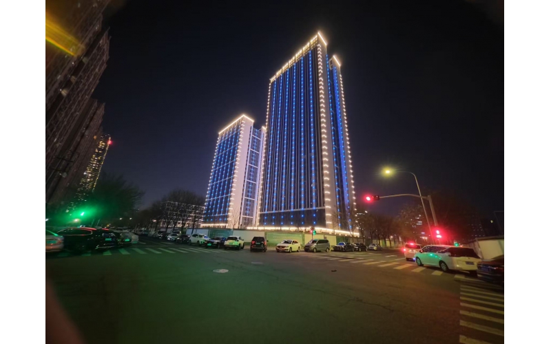 山東鐵信建設集團之臘山河西路4#地塊樓體夜景亮化工程