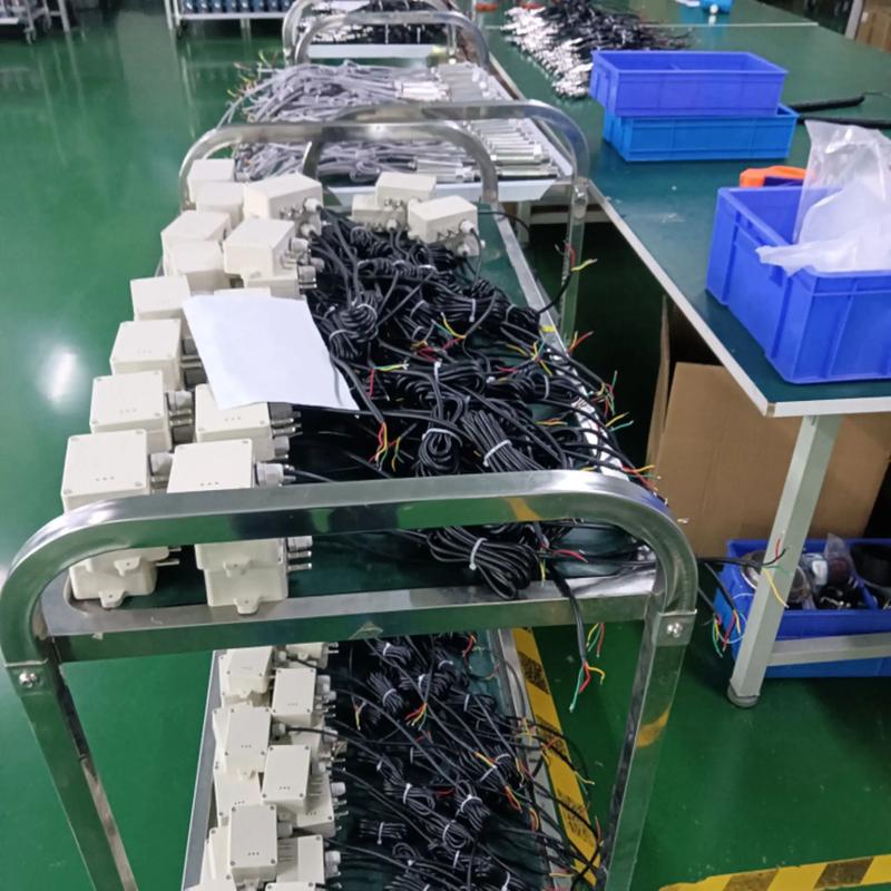 微差壓傳感器與壓力變送器整裝待發(fā) 排隊打包發(fā)貨，奔赴工業(yè)一線
